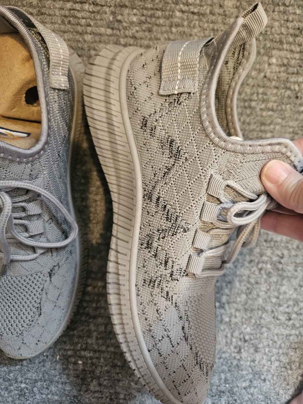 Light Gray Knit Athletic Sneakers. Size 40